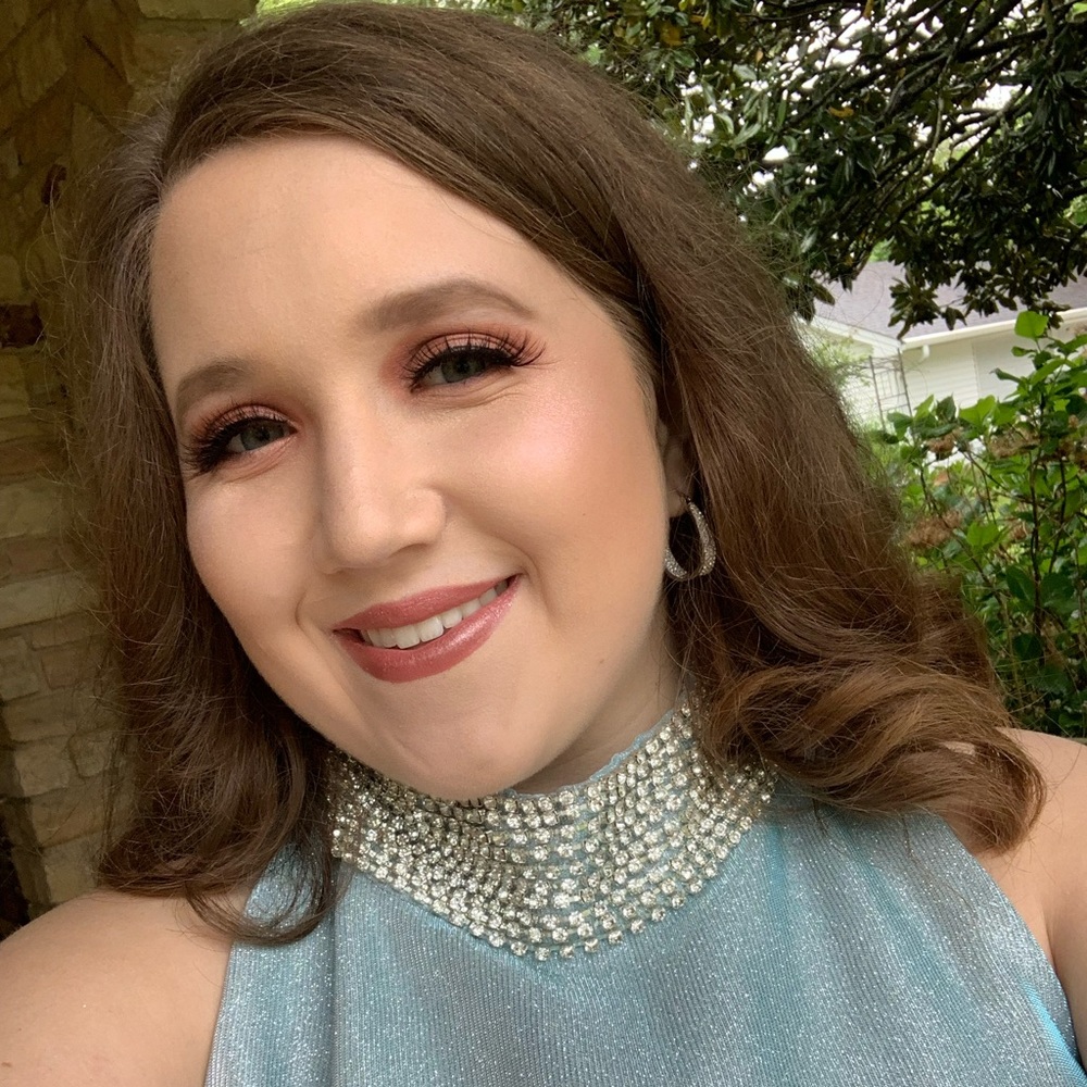 Meet your Posher, Ashley